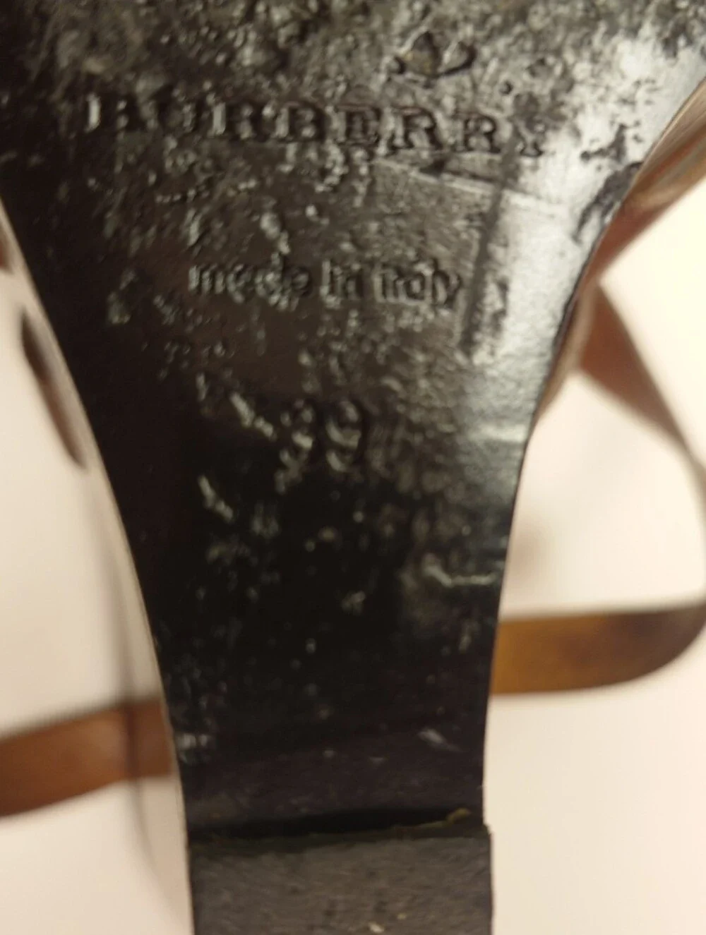 EUC Iconic Brown BURBERRY Delamer Leather Platform Wedge Sandal 39 Runway Heels